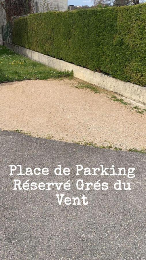 Au Gres Du Vent Ruy-Montceau Exterior foto